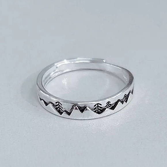 “Moving Mountains” Engraved Adventure Outdoors Forest Trees Silver Antique Ring - Picture 1 of 5